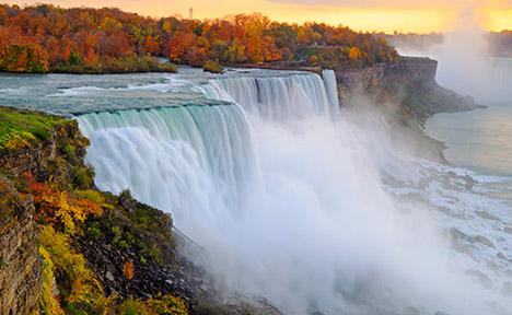 Shot of Niagara Falls waterfall 